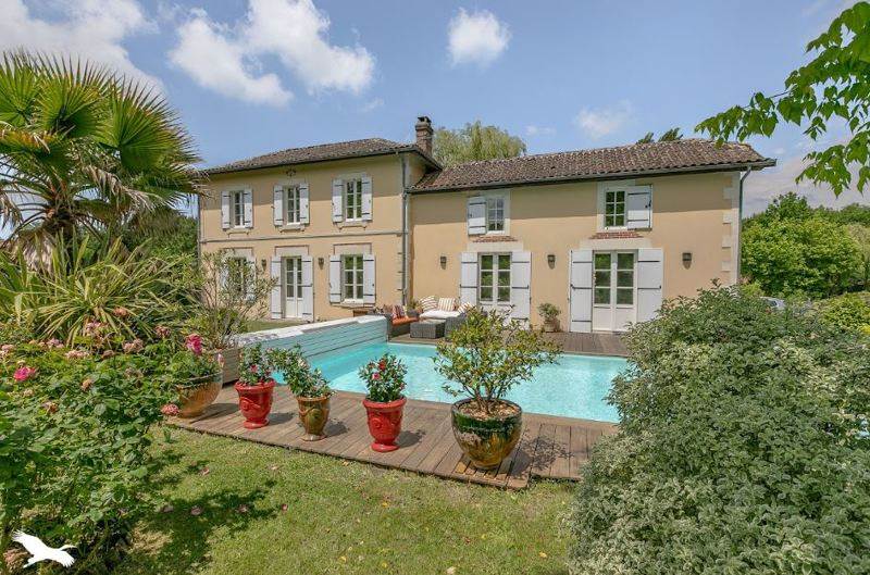 Maison 11 pièces 230 m² · à Mios · 230 m² · 689 920 €