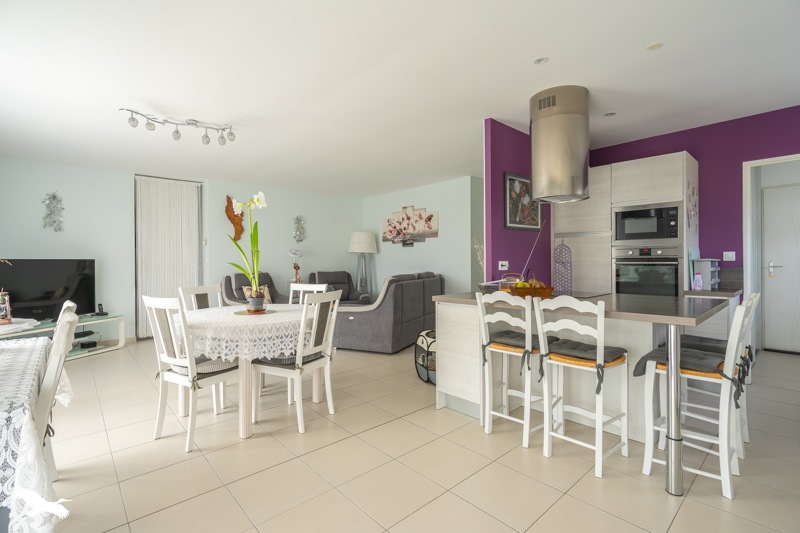 Vente Maison BREUILLET - 5 pièces -108 m² - (17920)