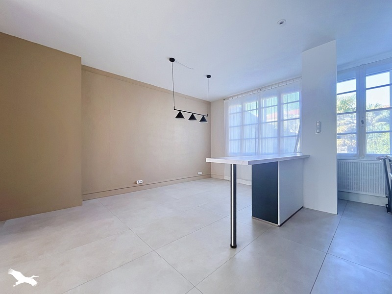 Vente Appartement ROYAN - 5 pièces -100 m² - (17200)