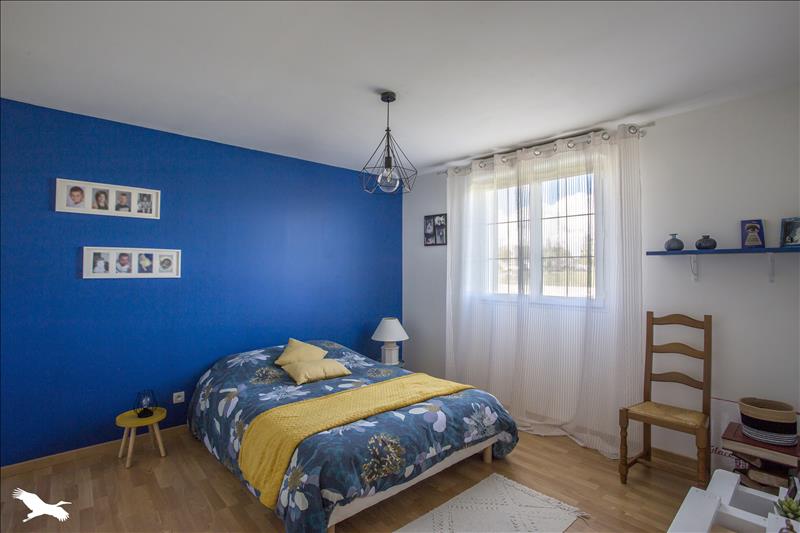 Vente Maison LUSSANT - 6 pièces -150 m² - (17430)