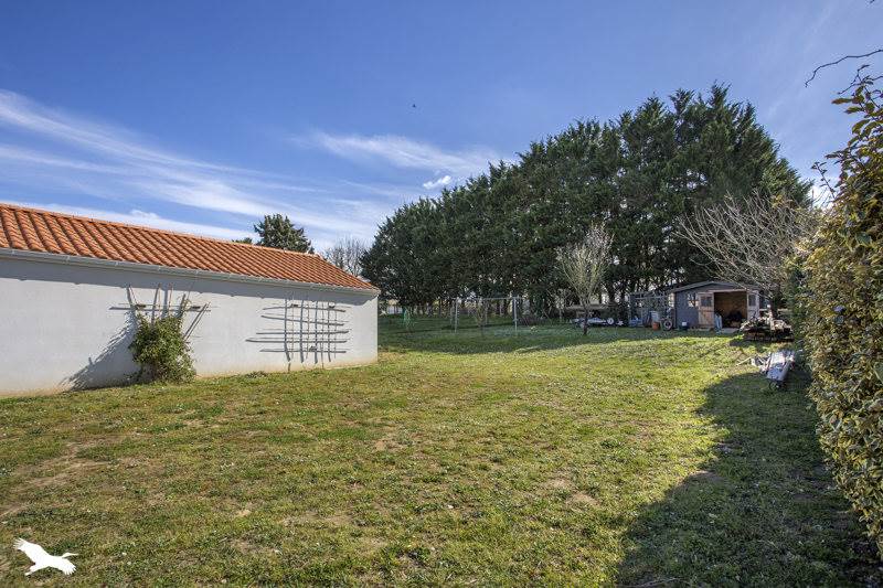 Vente Maison LUSSANT - 6 pièces -150 m² - (17430)