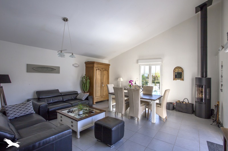 Vente Maison LUSSANT - 6 pièces -150 m² - (17430)