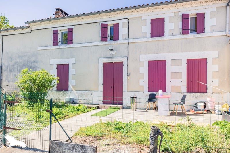Vente Maison MORAGNE - 9 pièces -300 m² - (17430)