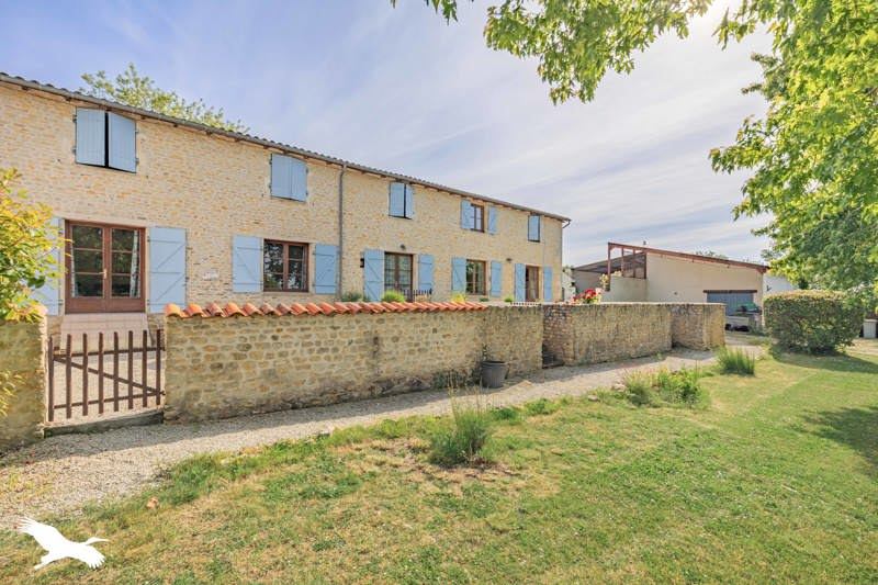 Vente Maison MORAGNE - 18 pièces -405 m² - (17430)
