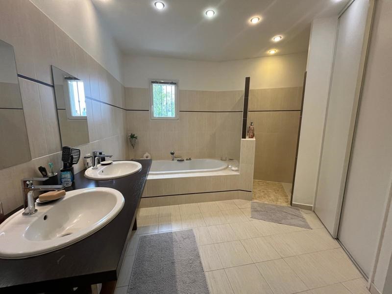 Vente Maison TONNAY CHARENTE - 4 pièces -120 m² - (17430)
