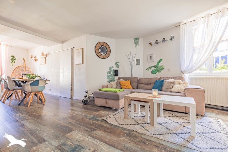 Vente Appartement TONNAY CHARENTE - 6 pièces -141 m² - (17430)