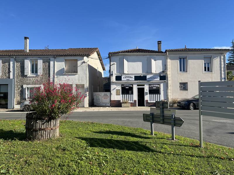 Vente Immeuble BORDS - -  194 m² - (17430)