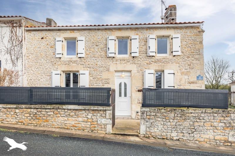 Vente Maison ST COUTANT LE GRAND - 5 pièces -119 m² - (17430)