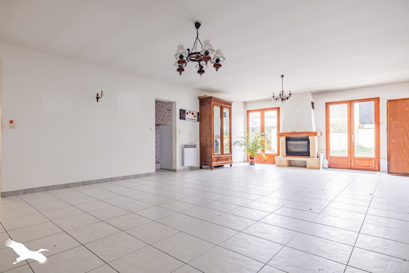 Vente Maison LUSSANT - 12 pièces -290 m² - (17430)