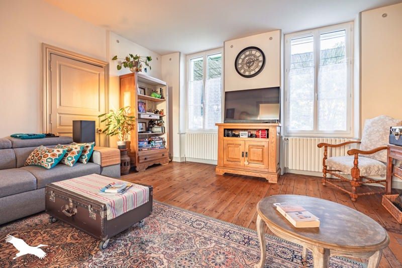 Vente Maison TONNAY CHARENTE - 7 pièces -204 m² - (17430)