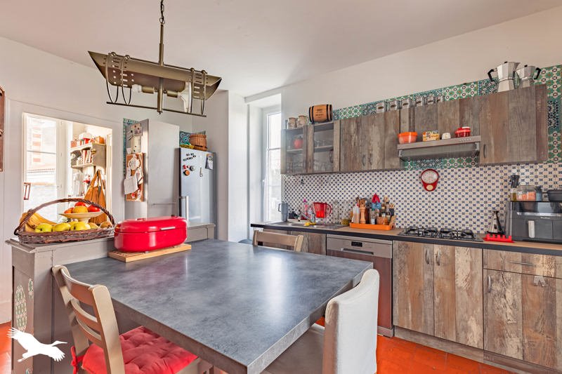 Vente Maison TONNAY CHARENTE - 7 pièces -204 m² - (17430)