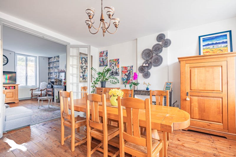 Vente Maison TONNAY CHARENTE - 7 pièces -204 m² - (17430)