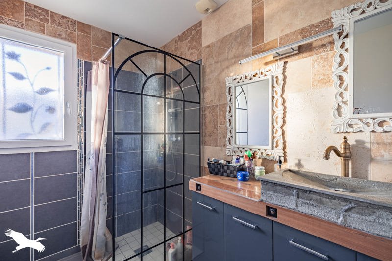 Vente Maison TONNAY CHARENTE - 5 pièces -96 m² - (17430)