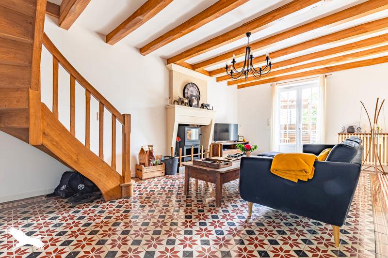 Vente Maison MORAGNE - 9 pièces -245 m² - (17430)