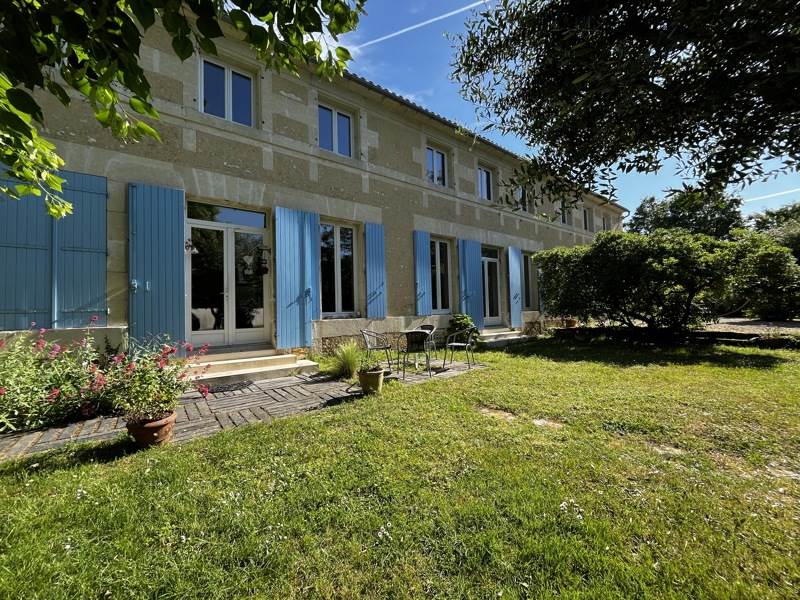 Vente Maison CABARIOT - 7 pièces -190 m² - (17430)