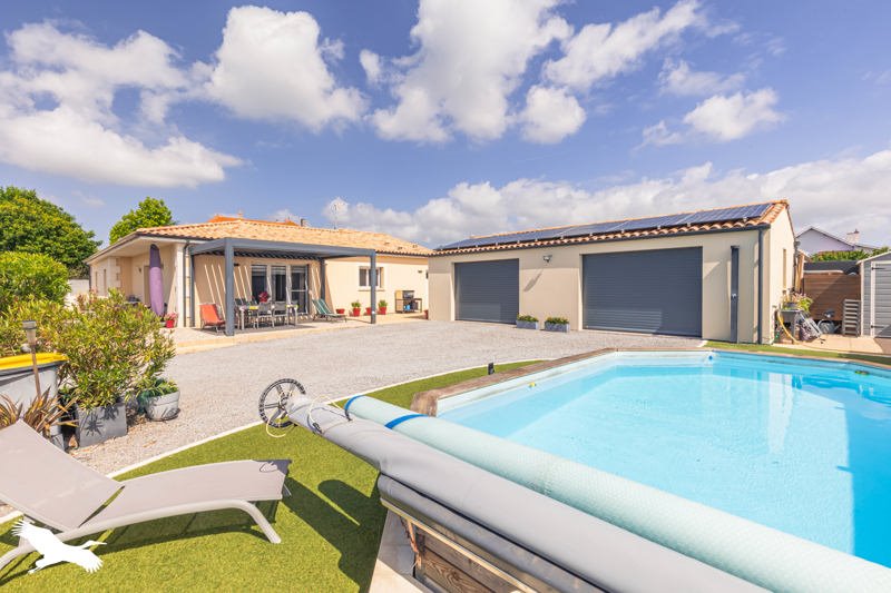 Vente Maison TONNAY CHARENTE - 5 pièces -147 m² - (17430)