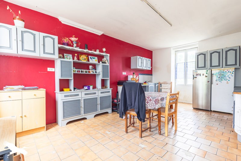 Vente Maison CHAMPDOLENT - 5 pièces -136 m² - (17430)