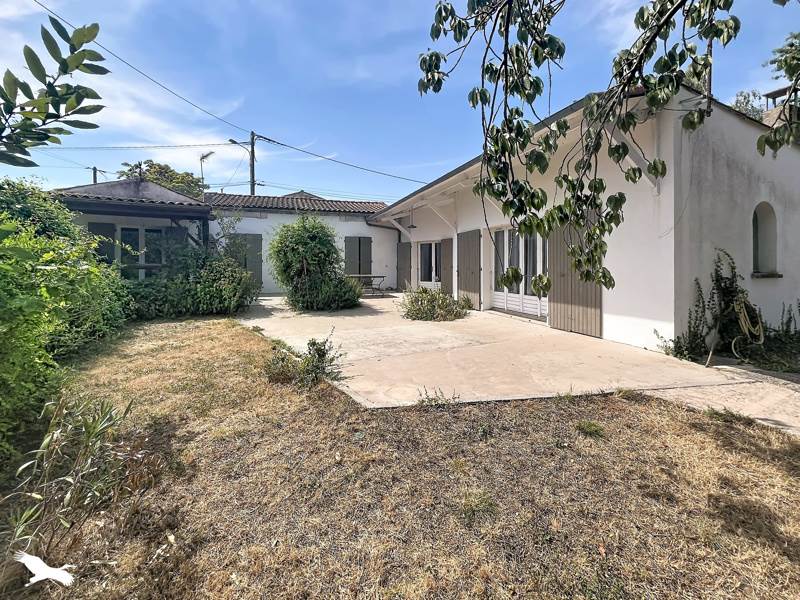 Vente Maison TONNAY CHARENTE - 7 pièces -140 m² - (17430)