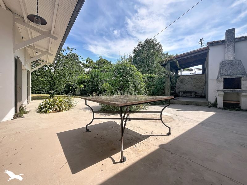 Vente Maison TONNAY CHARENTE - 7 pièces -140 m² - (17430)