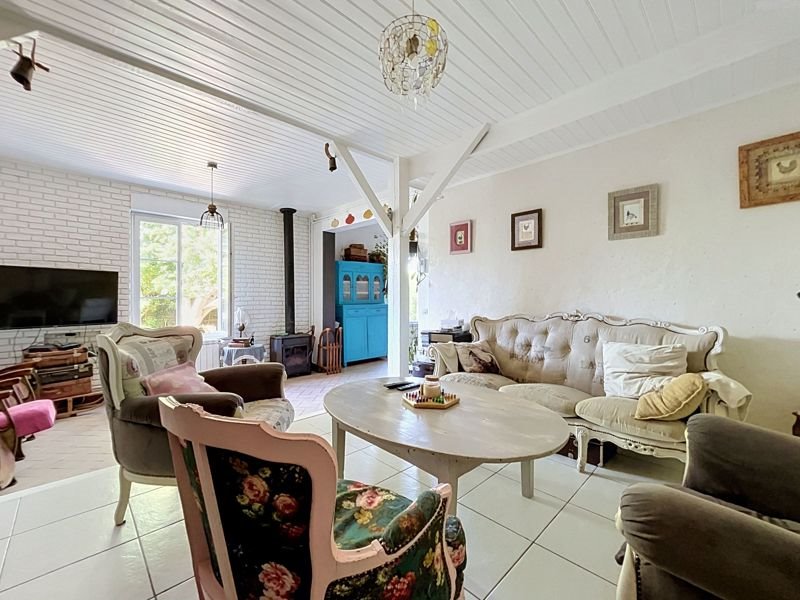 Vente Maison TONNAY CHARENTE - 5 pièces -117 m² - (17430)