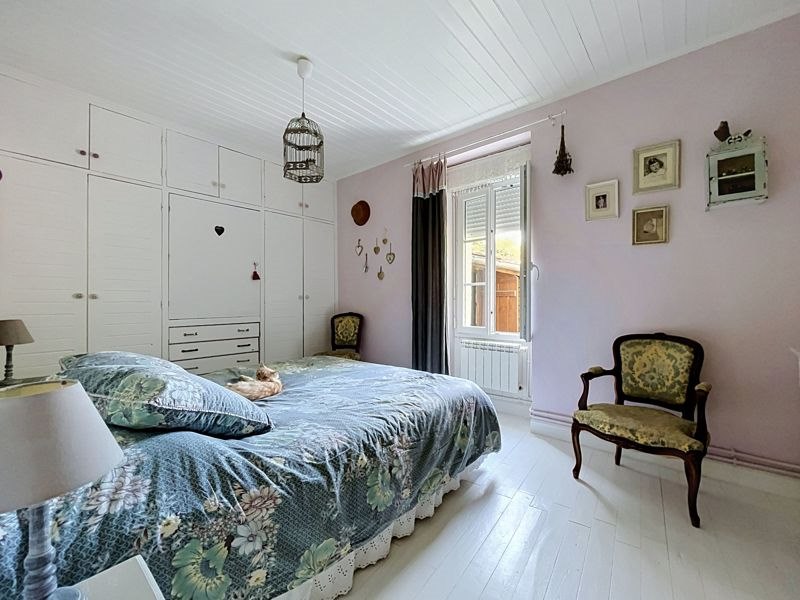 Vente Maison TONNAY CHARENTE - 5 pièces -117 m² - (17430)
