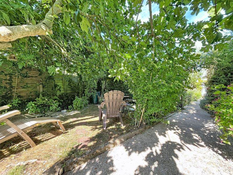 Vente Maison TONNAY CHARENTE - 5 pièces -117 m² - (17430)