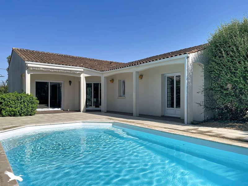 Vente Maison CABARIOT 17430 4 pièces - 140 m²