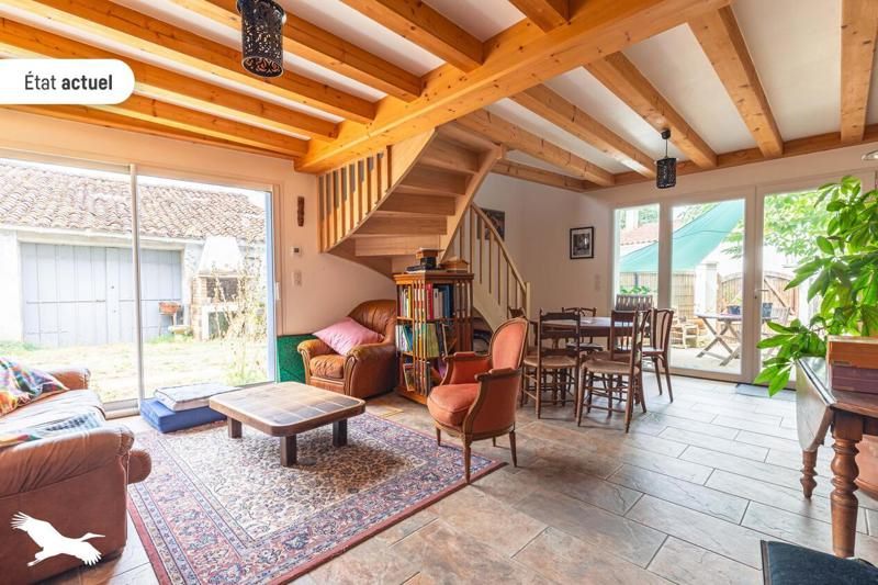 Vente Maison LUSSANT - 8 pièces -188 m² - (17430)