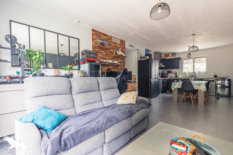 Vente Maison TONNAY CHARENTE - 4 pièces -80 m² - (17430)