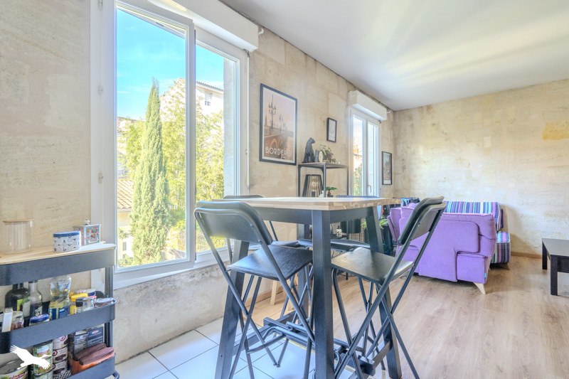 Vente Appartement BORDEAUX - 2 pièces -37 m² - (33000)