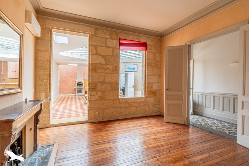 Vente Appartement BORDEAUX - 4 pièces -148 m² - (33000)