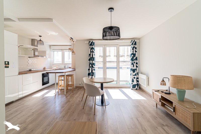 Vente Appartement BORDEAUX - 2 pièces -51 m² - (33000)