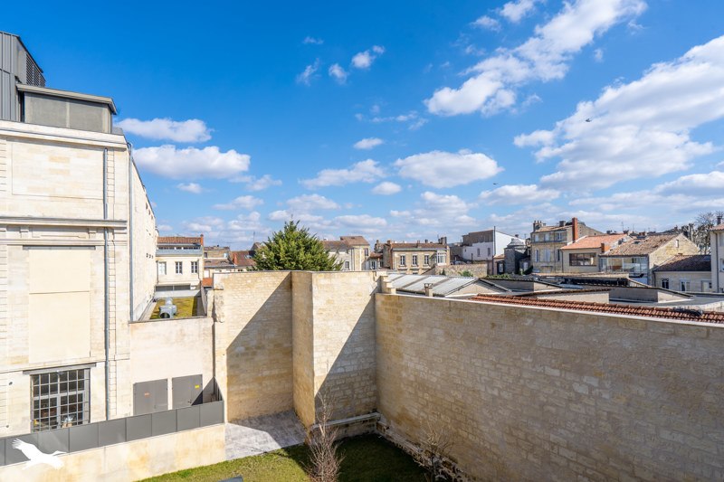 Vente Appartement BORDEAUX - 3 pièces -76 m² - (33000)