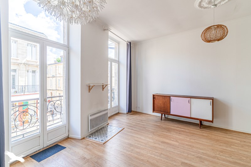 Vente Appartement BORDEAUX - 3 pièces -61 m² - (33000)
