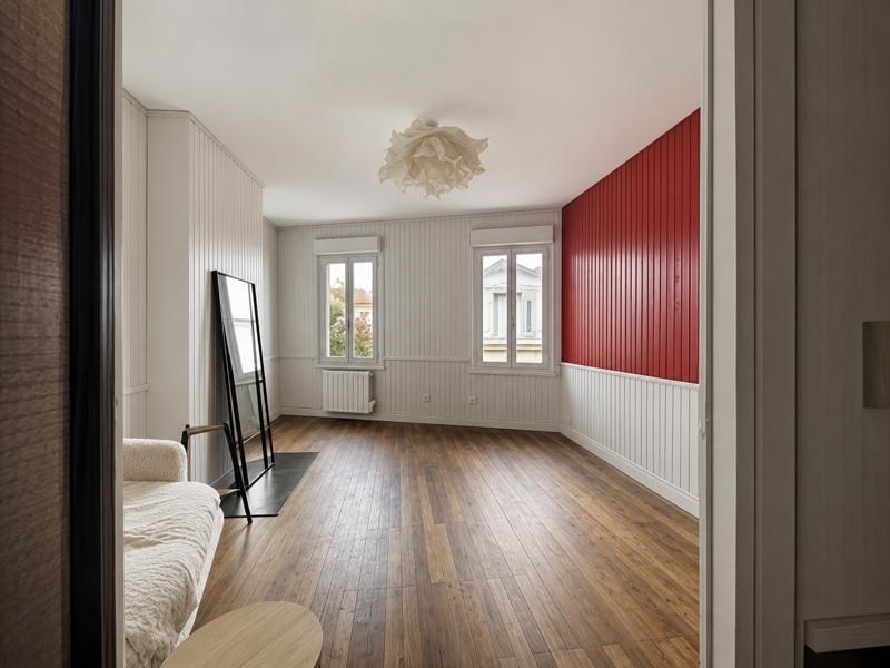 Vente Appartement BORDEAUX - 2 pièces -45 m² - (33000)