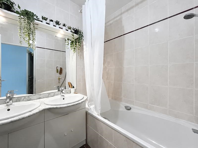 Vente Appartement BORDEAUX - 3 pièces -69 m² - (33000)