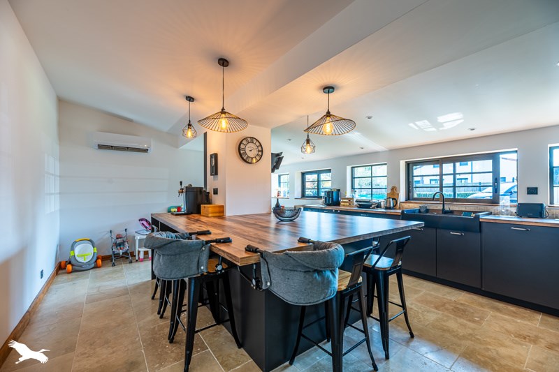 Vente Maison BESSIERES - 6 pièces -180 m² - (31660)