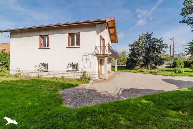 Vente Maison DECINES CHARPIEU - 5 pièces -124 m² - (69150)