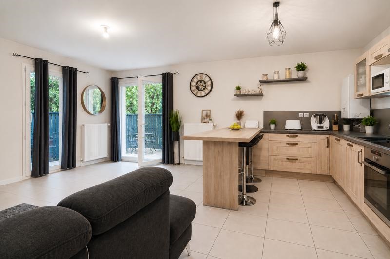 Vente Appartement GENAS - 3 pièces -69 m² - (69740)