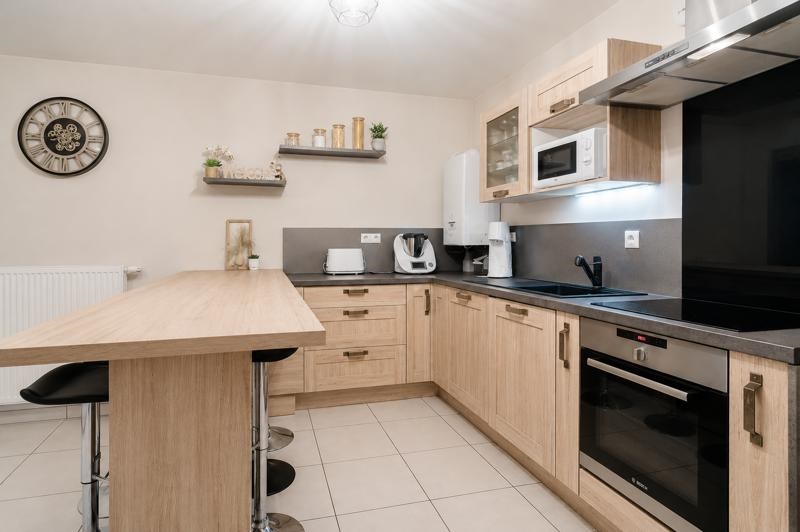 Vente Appartement GENAS - 3 pièces -69 m² - (69740)
