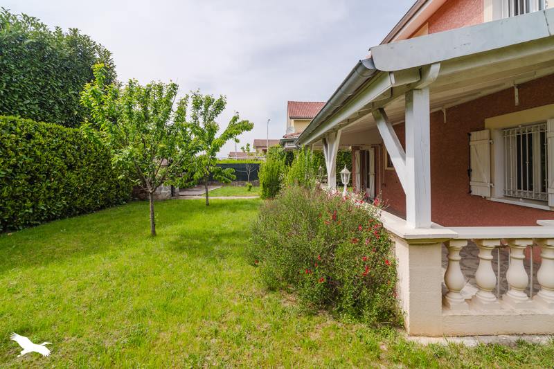 Vente Maison GENAS - 9 pièces -157 m² - (69740)