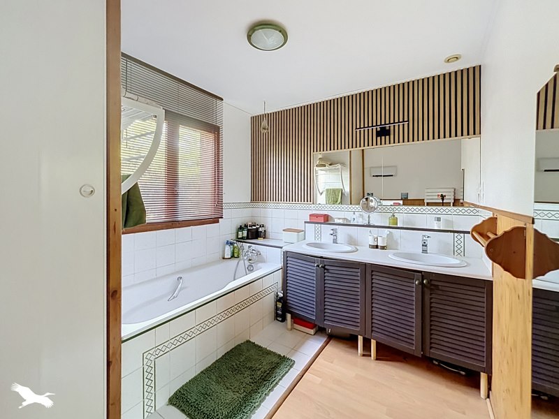 Vente Maison CHASSIEU - 5 pièces -131 m² - (69680)