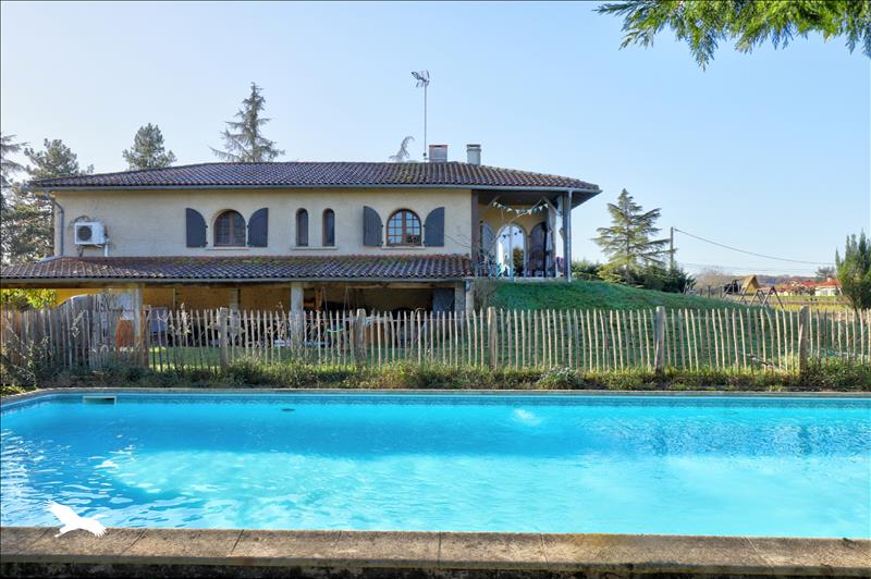 Vente Maison LAGRAVE - 6 pièces -200 m² - (81150)