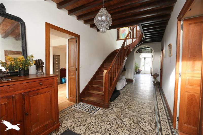 Vente Maison NOAILLAN - 11 pièces -400 m² - (33730)