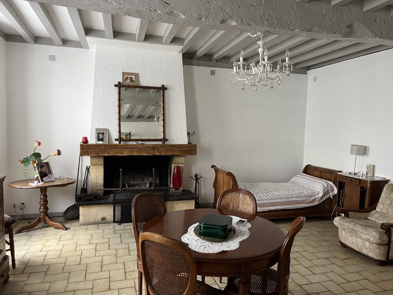 Vente Maison NOAILLAN - 5 pièces -206 m² - (33730)