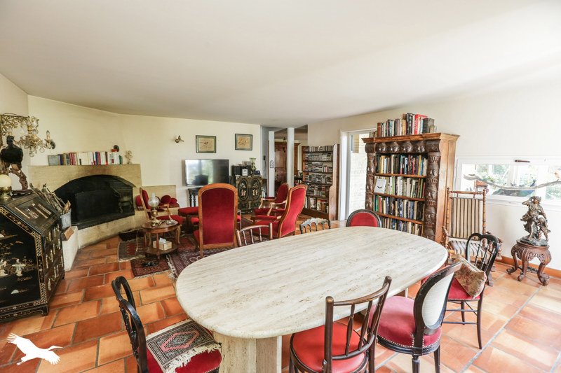 Vente Maison ST HILAIRE DE LA NOAILLE - 8 pièces -185 m² - (33190)