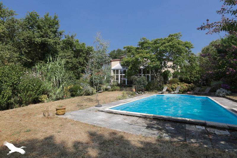 Vente Maison ST HILAIRE DE LA NOAILLE - 8 pièces -185 m² - (33190)