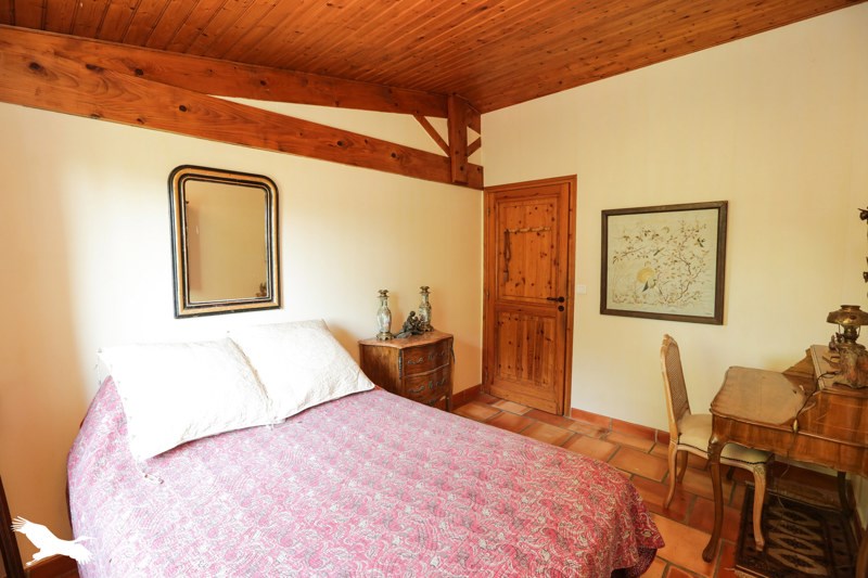 Vente Maison ST HILAIRE DE LA NOAILLE - 8 pièces -185 m² - (33190)