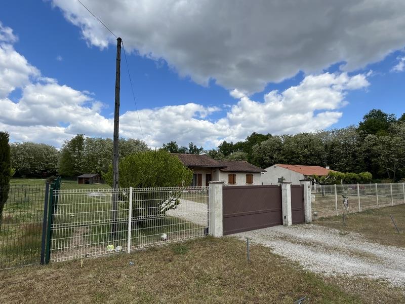 Vente Terrain PUJOLS SUR CIRON - -924 m² - (33210)