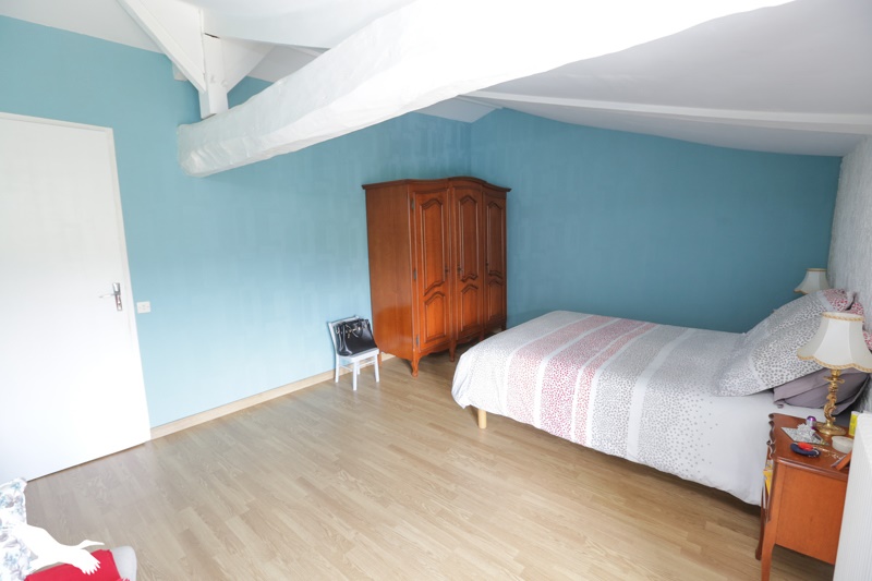 Vente Maison PUJOLS SUR CIRON - 4 pièces -200 m² - (33210)